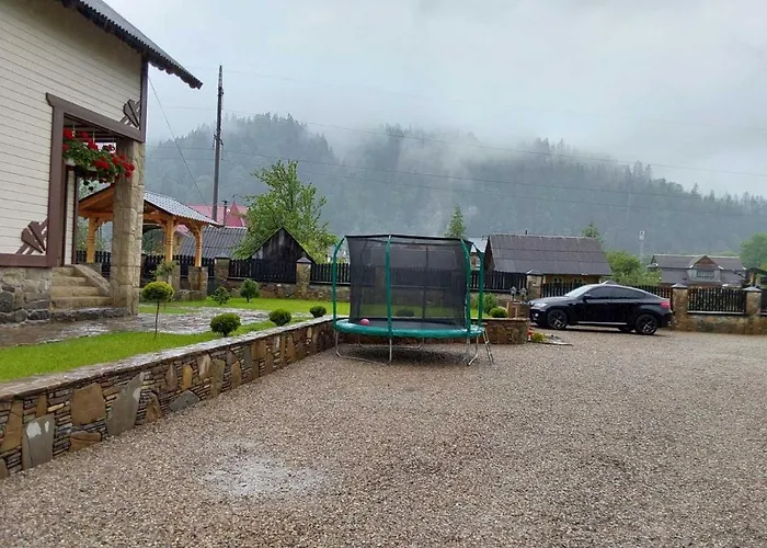 Lodge відпочинок у саманюків Mykulychyn