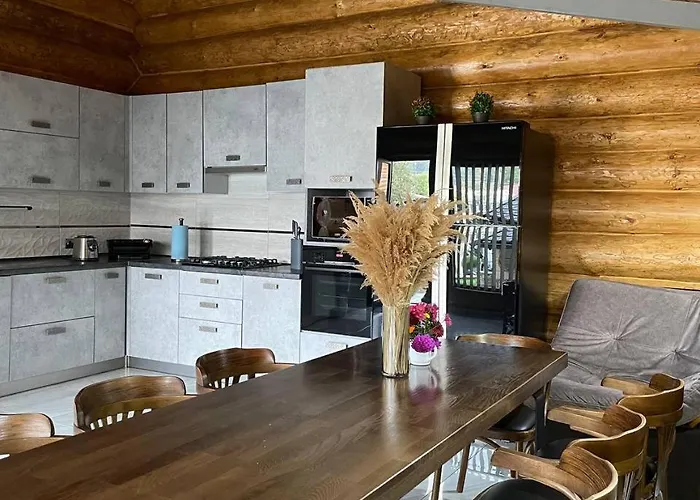 Lodge відпочинок у саманюків *