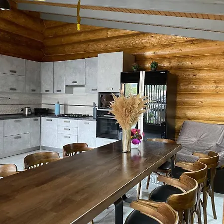 Lodge відпочинок у саманюків *